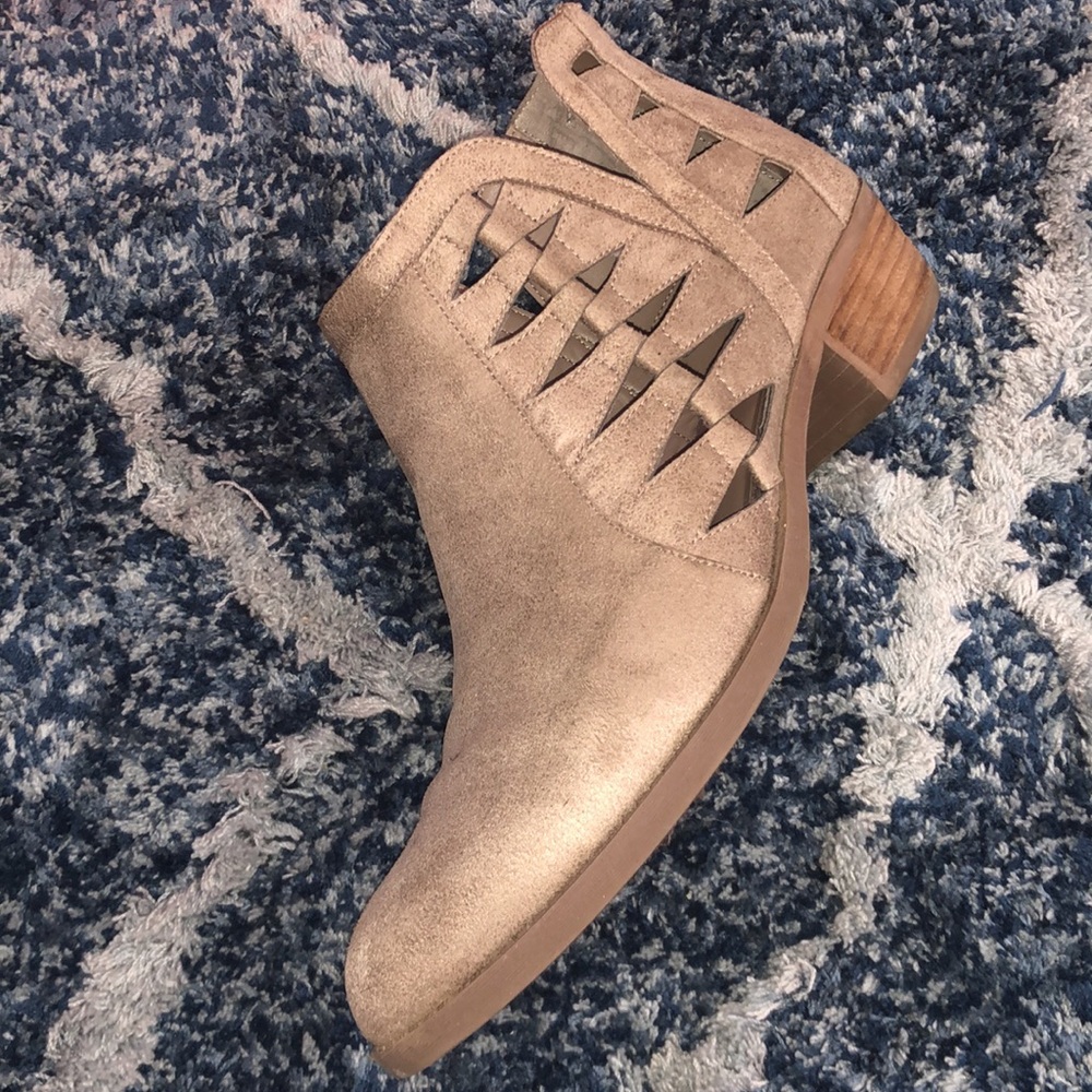 Carlos Santana Bayley Booties